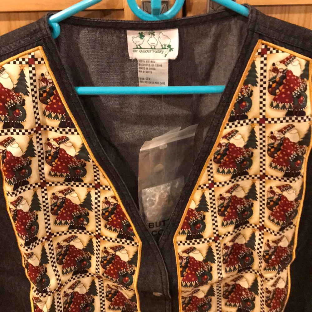 Christmas Quacker factory vest NWT
